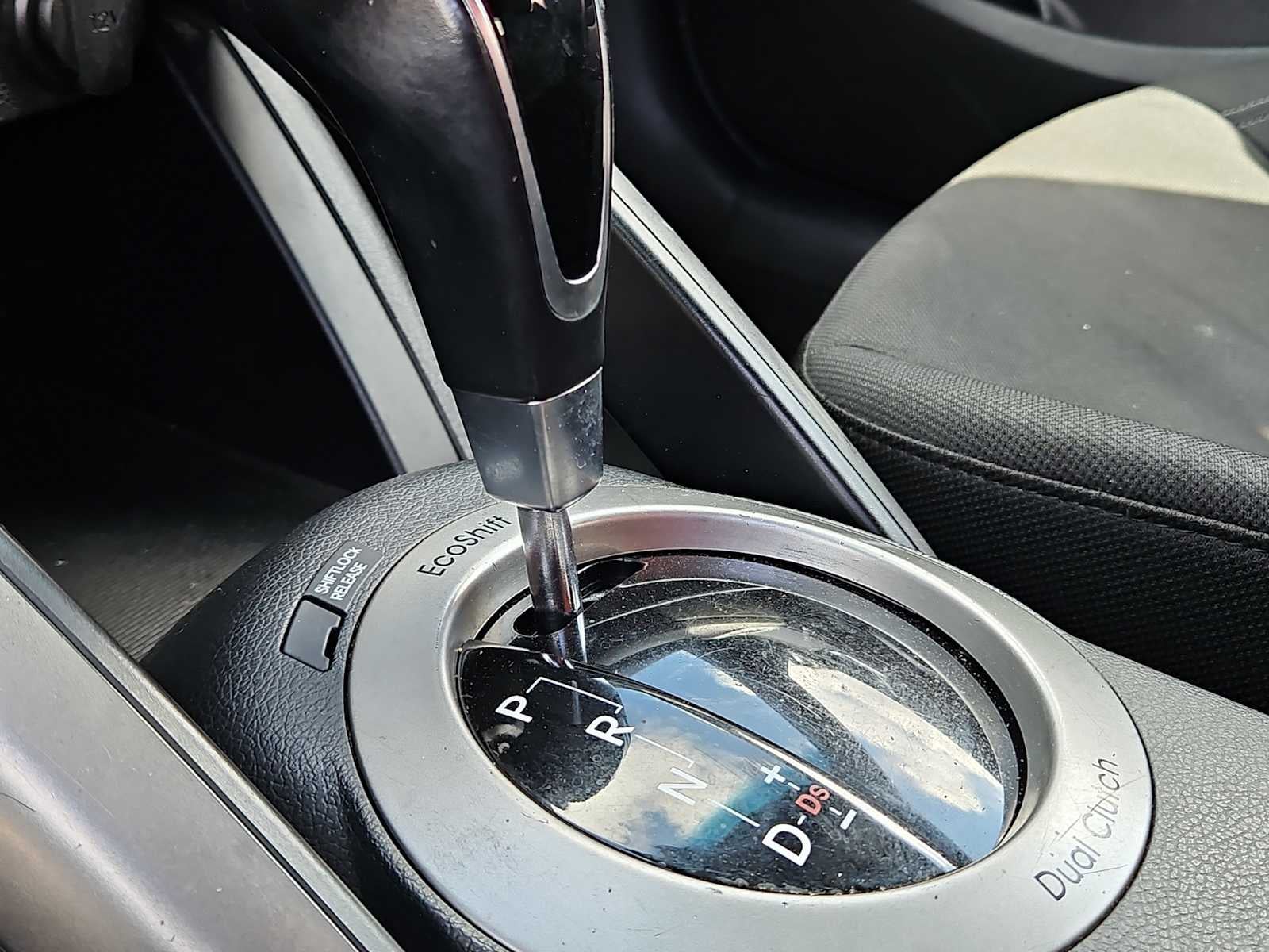 2017 Hyundai Veloster Value Edition