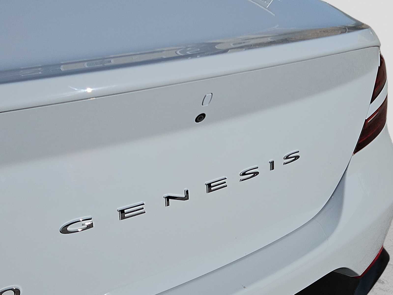 2022 Genesis G70 2.0T RWD