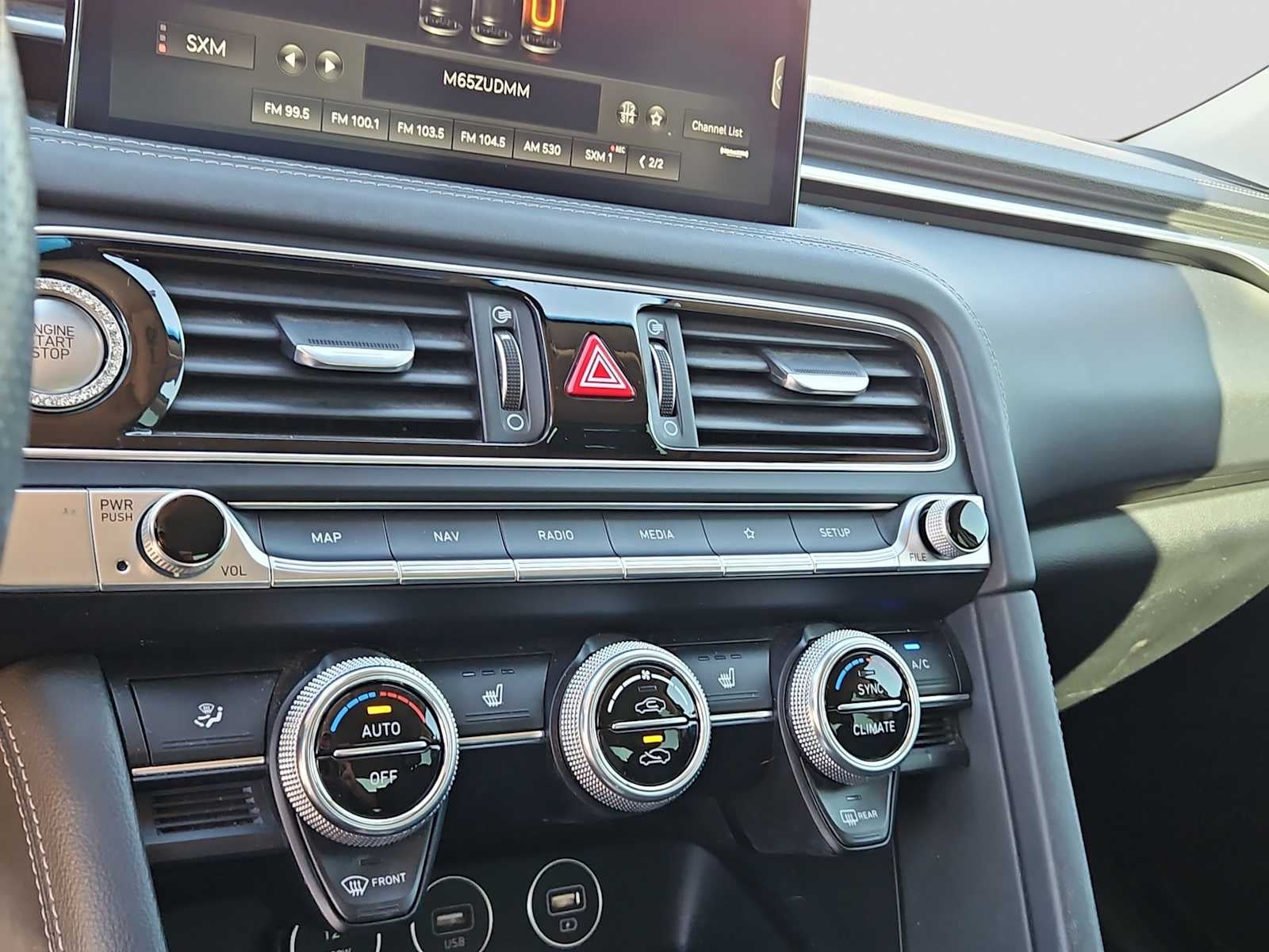 2022 Genesis G70 2.0T RWD