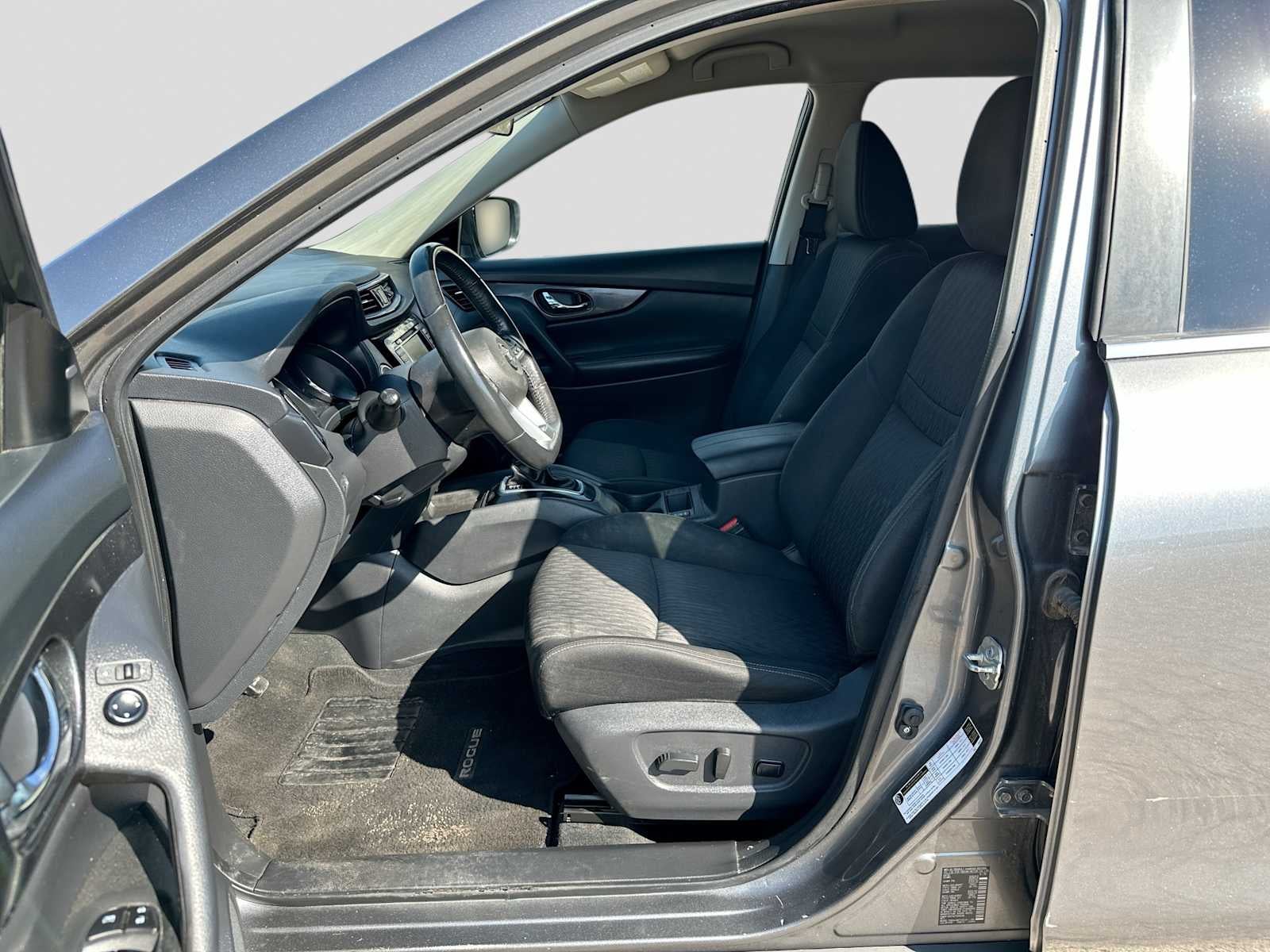 2020 Nissan Rogue SV FWD