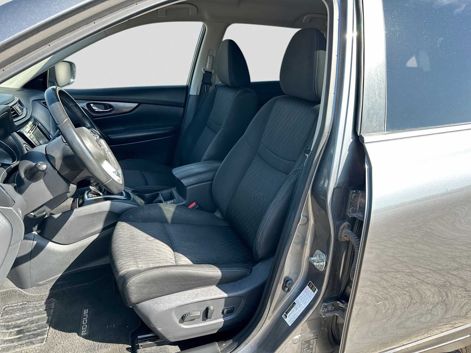 2020 Nissan Rogue SV FWD