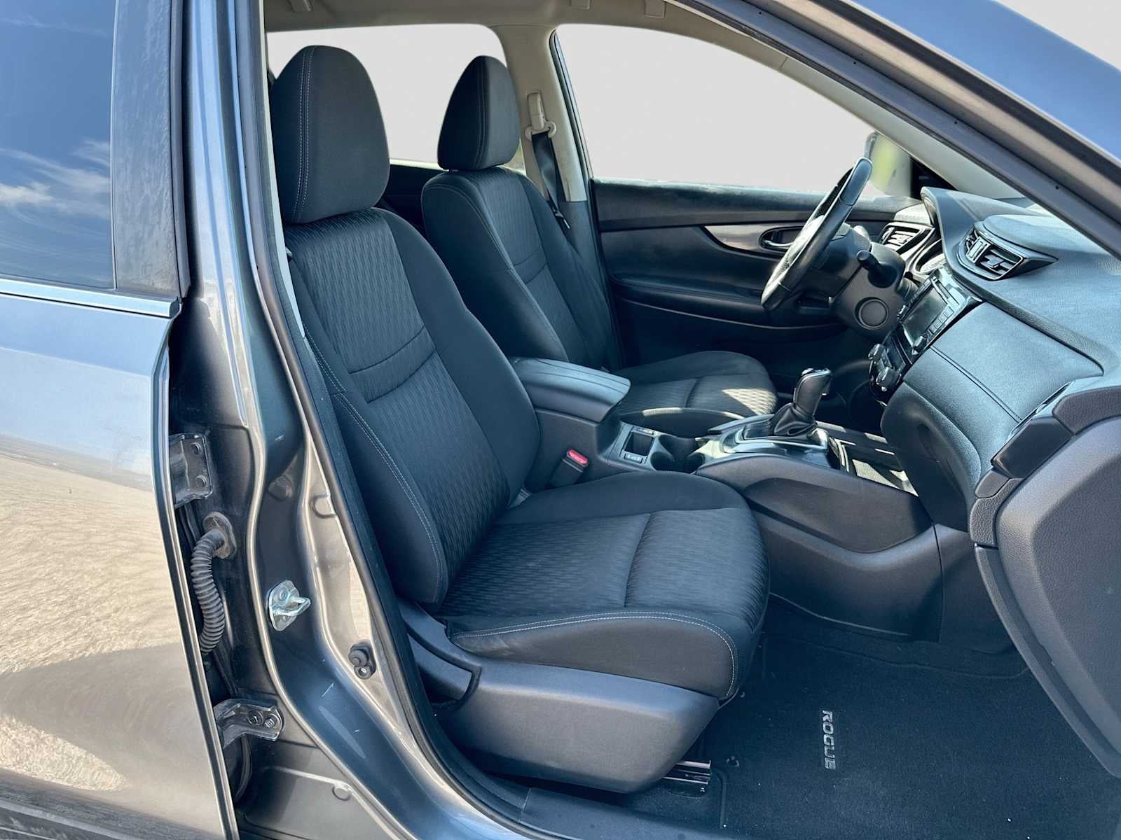 2020 Nissan Rogue SV FWD