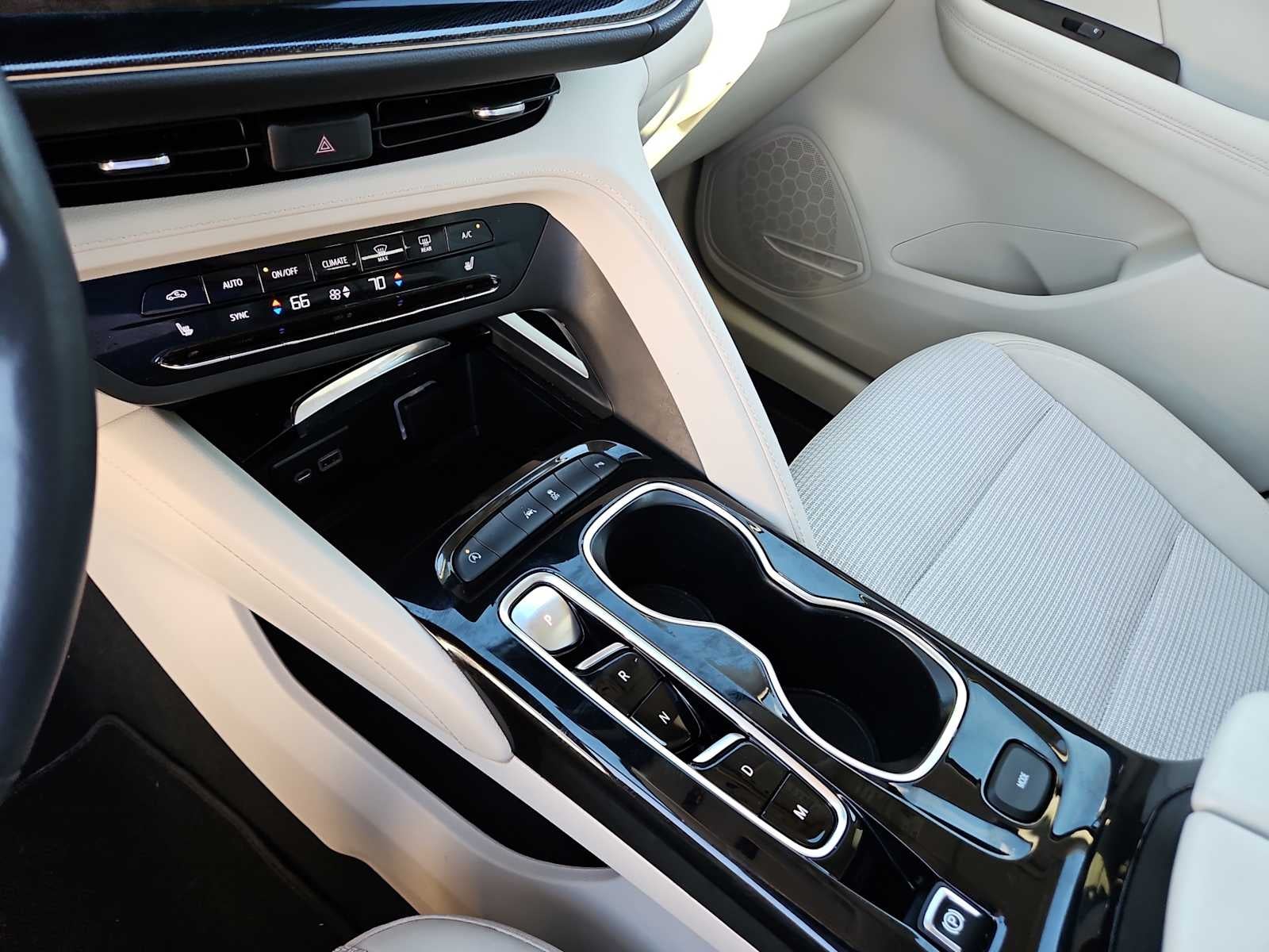 2023 Buick Envision Preferred FWD