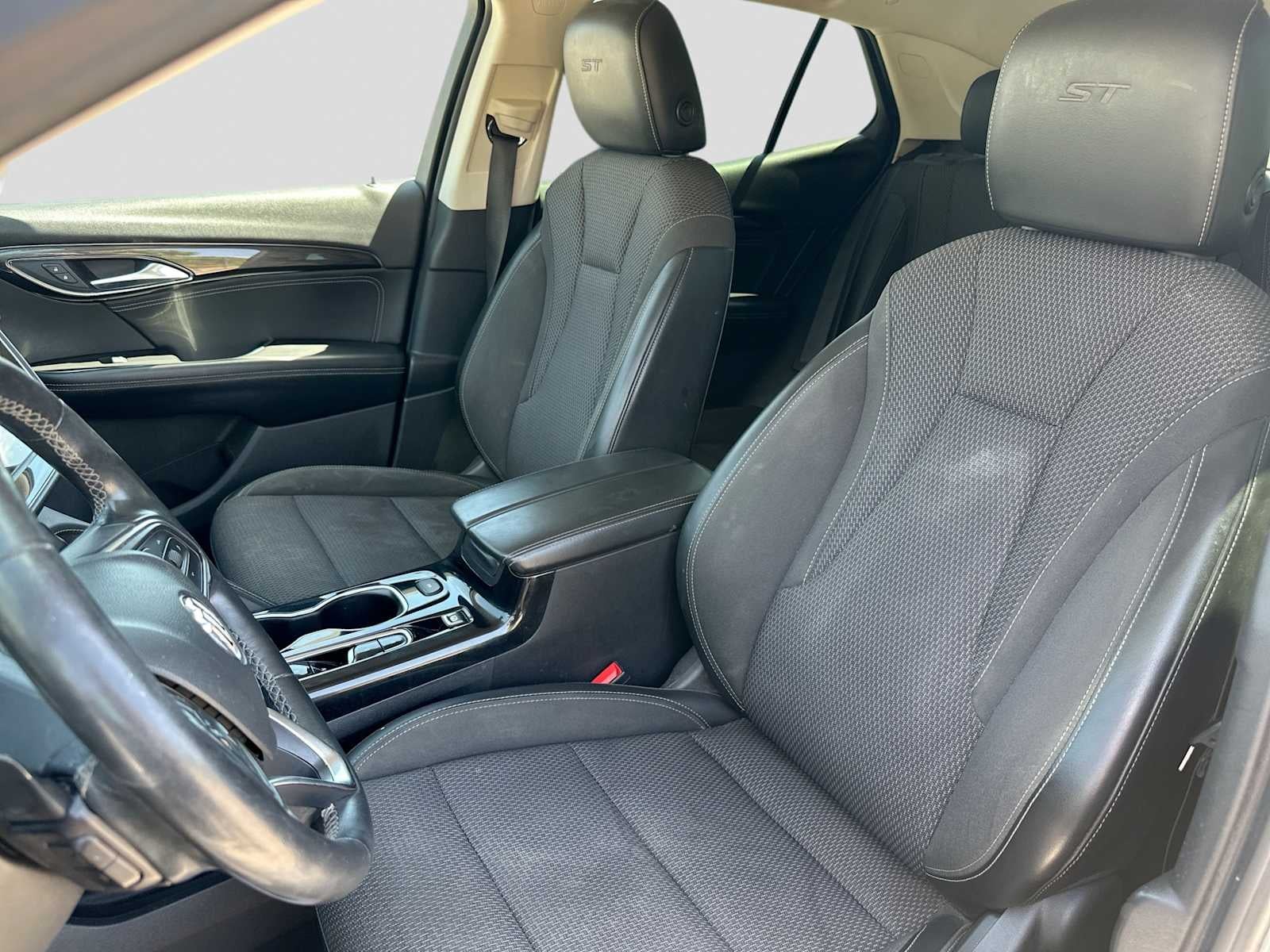 2022 Buick Envision FWD Preferred