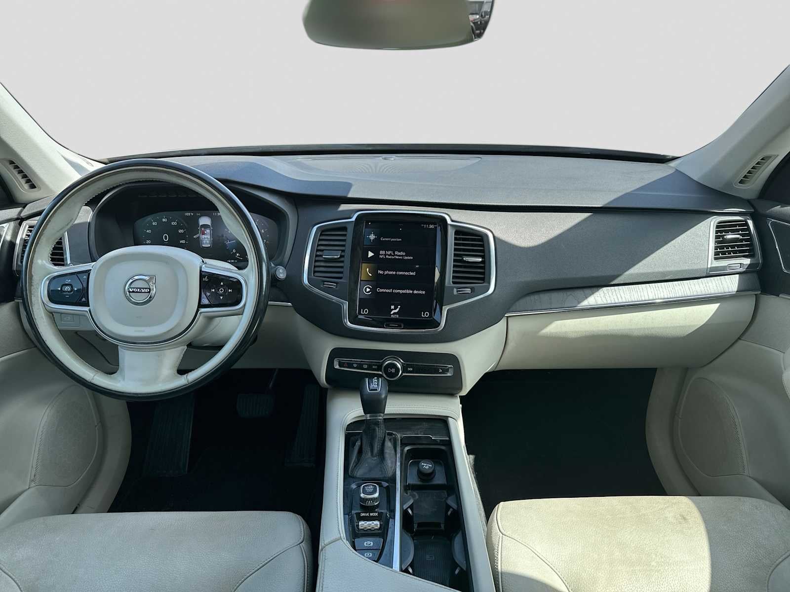 2020 Volvo XC90 T5 Momentum 7 Passenger