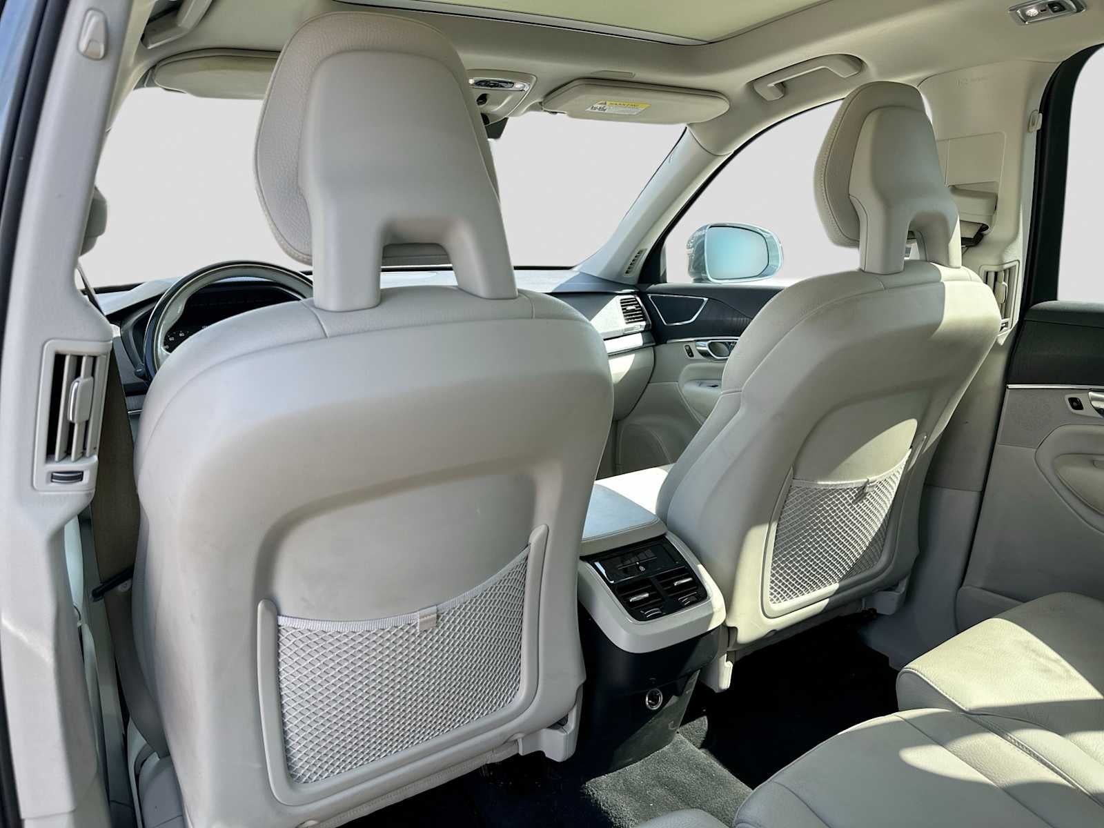 2020 Volvo XC90 T5 Momentum 7 Passenger
