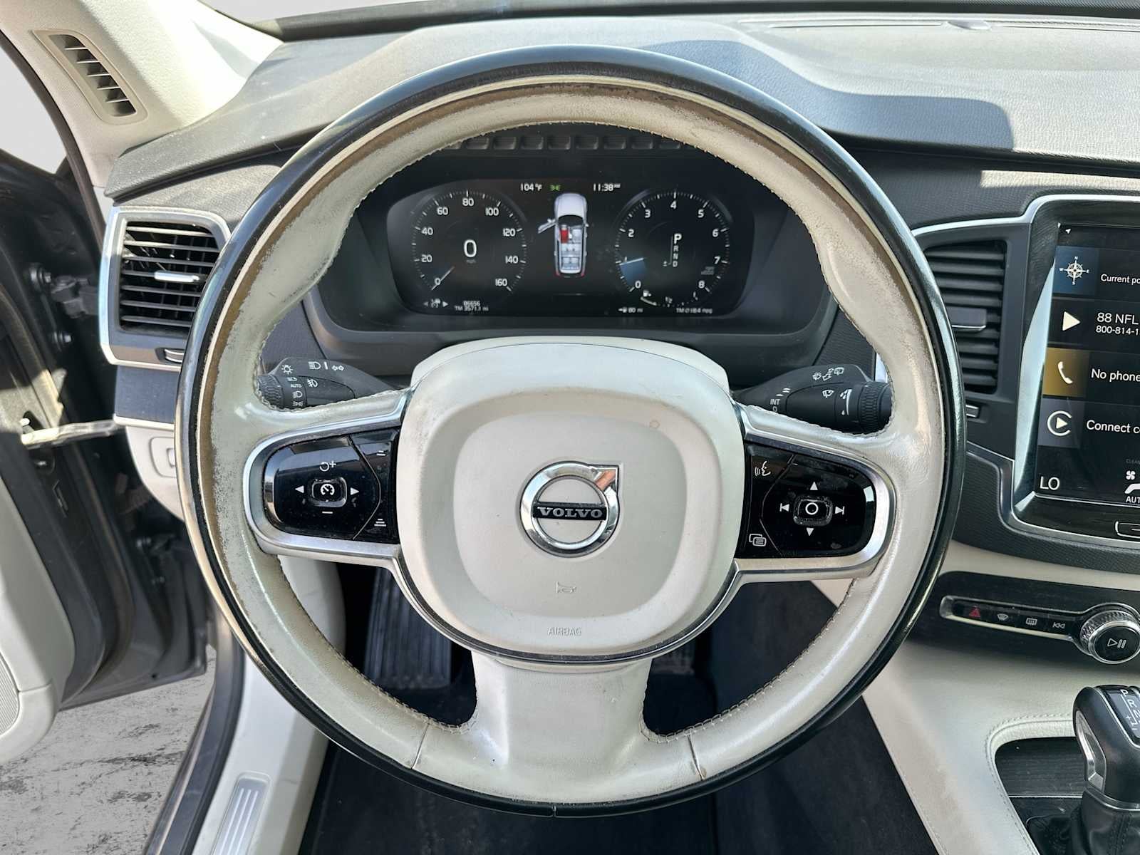 2020 Volvo XC90 T5 Momentum 7 Passenger