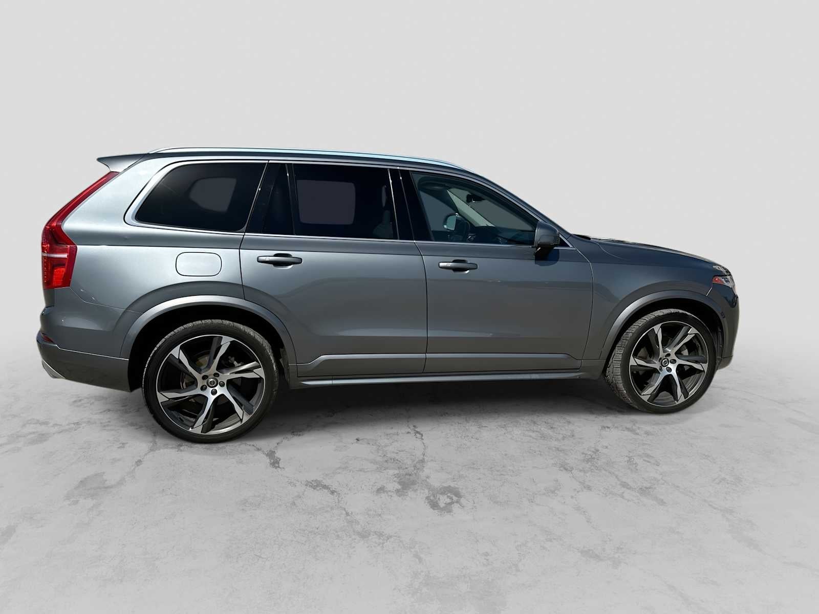 2020 Volvo XC90 T5 Momentum 7 Passenger