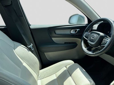 2024 Volvo XC40 B5 Plus Bright Theme