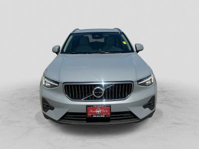 2024 Volvo XC40 B5 Plus Bright Theme
