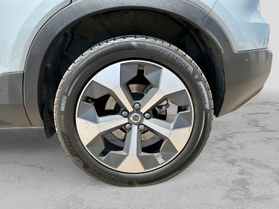 2024 Volvo XC40 B5 Plus Bright Theme
