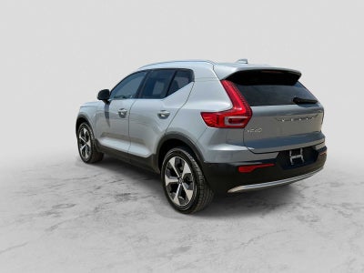 2024 Volvo XC40 B5 Plus Bright Theme